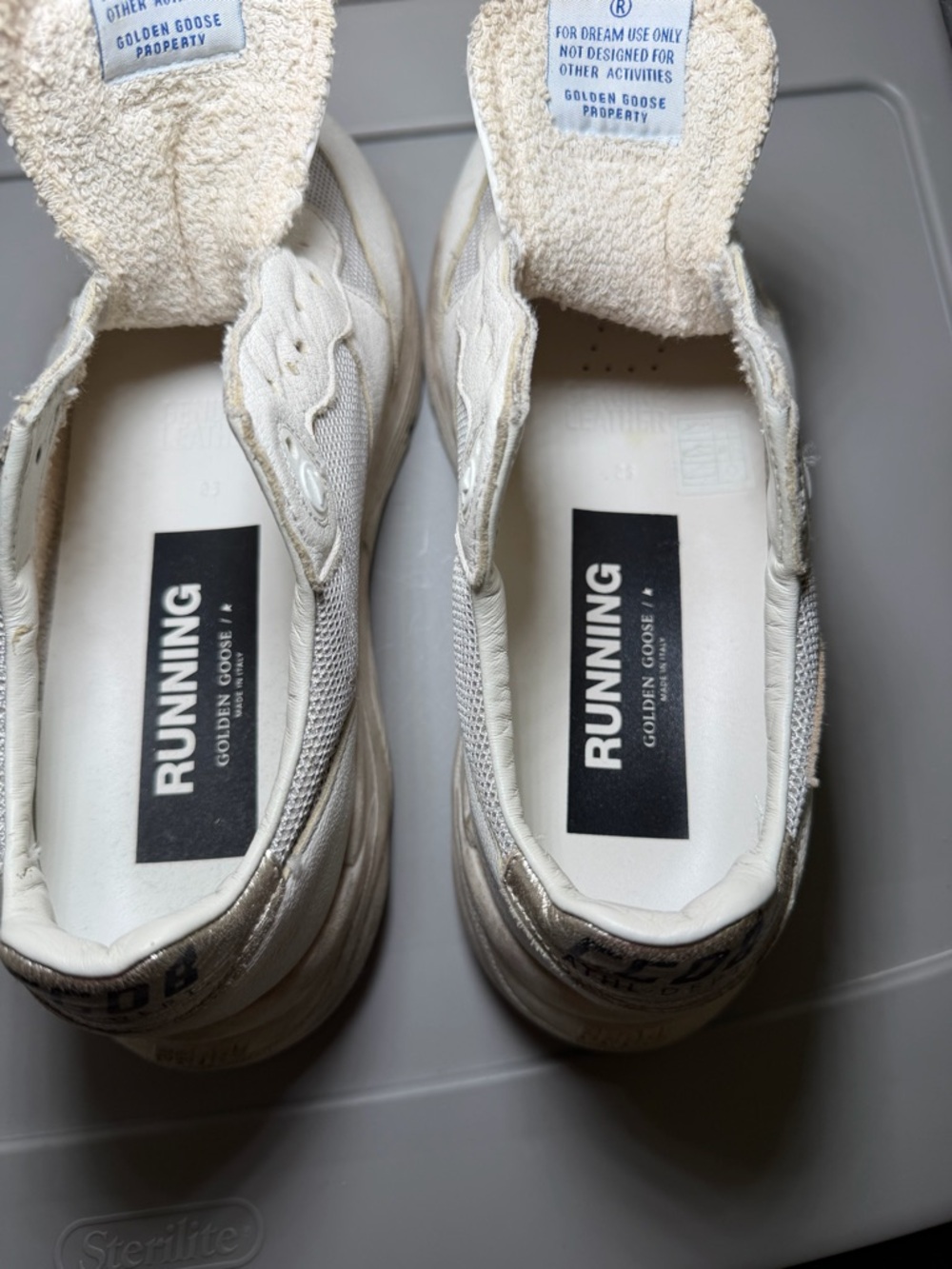 Golden Goose White Low-Top Mesh & Leather Sneakers with Silver Heel - Picture 3 of 4